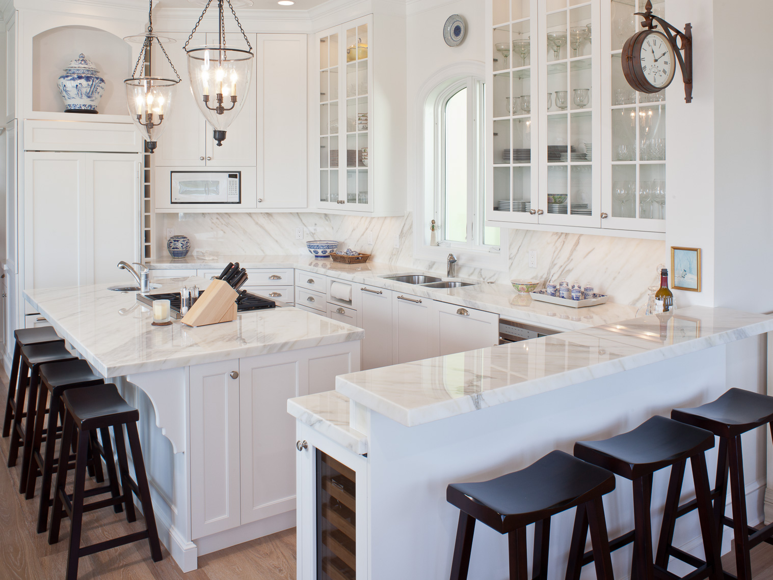 Contemporary Kitchen - Mark Borosch Photography - Longboat Key, FL