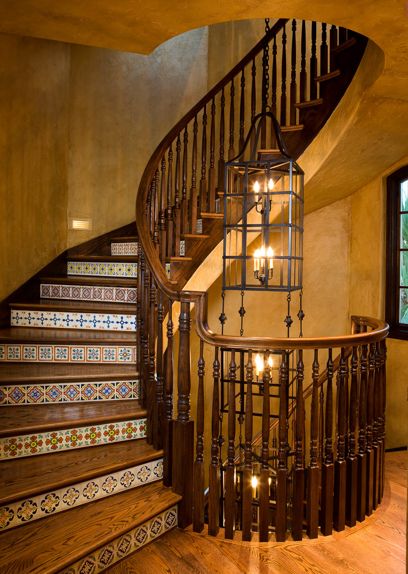 См лестниц. Лестница в доме. Красивые деревянные лестницы. Лестница в частном доме. Отделка лестницы.